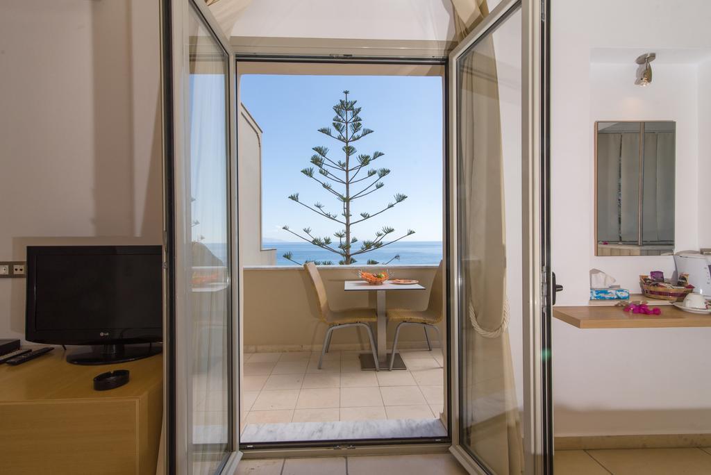 Maisonette with Indoor Hot Tub,345622606:JPEG